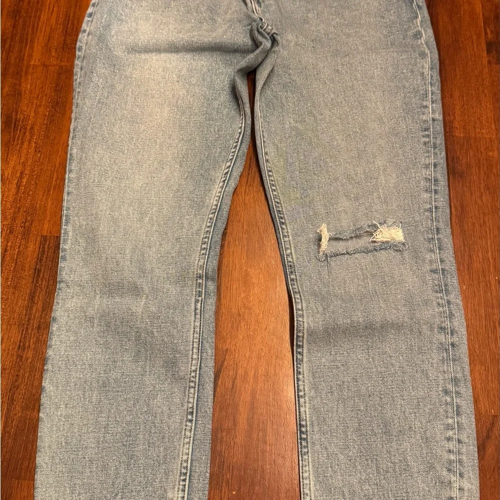 Abercrombie & Fitch Women’s The Skinny High Rise Light Wash Jeans - Picture 3 of 8